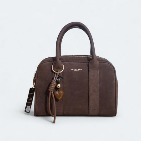 Flora &Co zamszowy czekoladowy kuferek z brelokiem