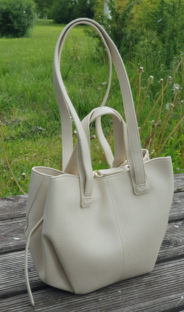 Mała beżowa torebka shopperka Gallantry