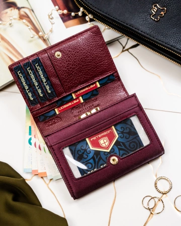 Skórzany portfel damski PETERSON