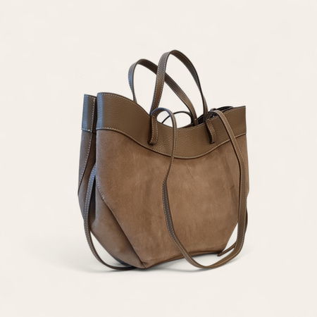 Brązowa zamszowa torebka shopper Laura Biaggi