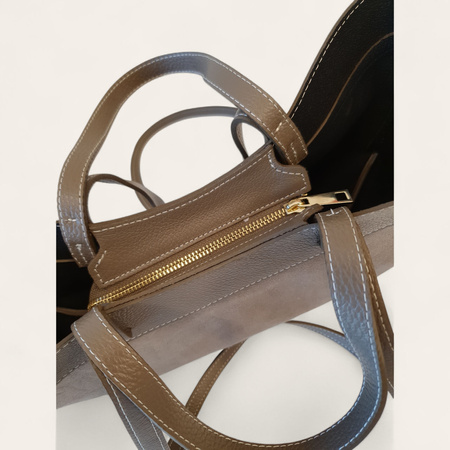 Brązowa zamszowa torebka shopper Laura Biaggi
